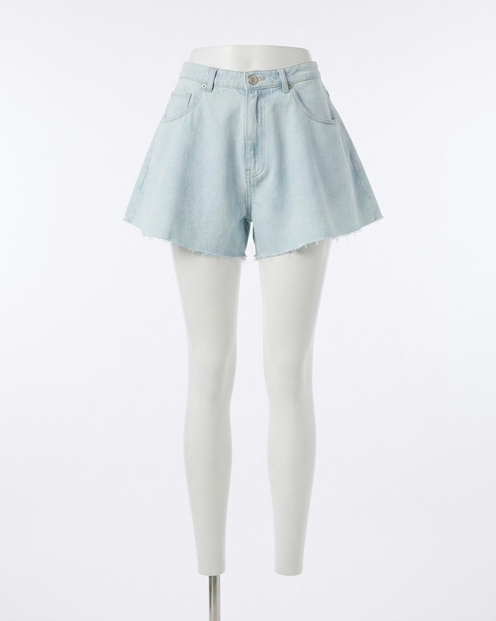 NEW STEVE MADDEN soph raw hem denim shorts in sulphur spring